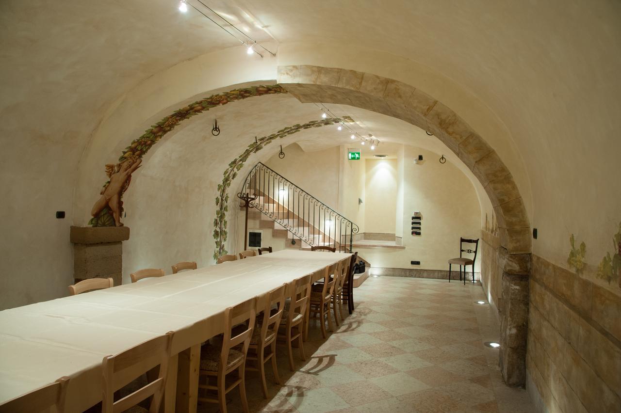 Antico Albergo Неграр Экстерьер фото